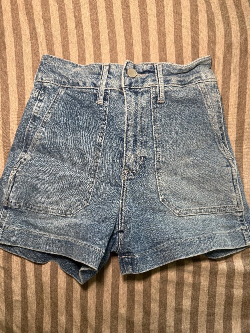 Just Black Denim High Rise Patch Pocket Shorts Medium Wash XS